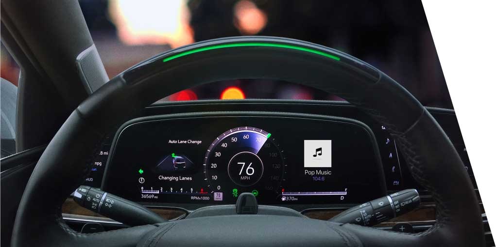 Close-up of the Super Cruise feature in use on an OnStar-subscribed GM vehicle.