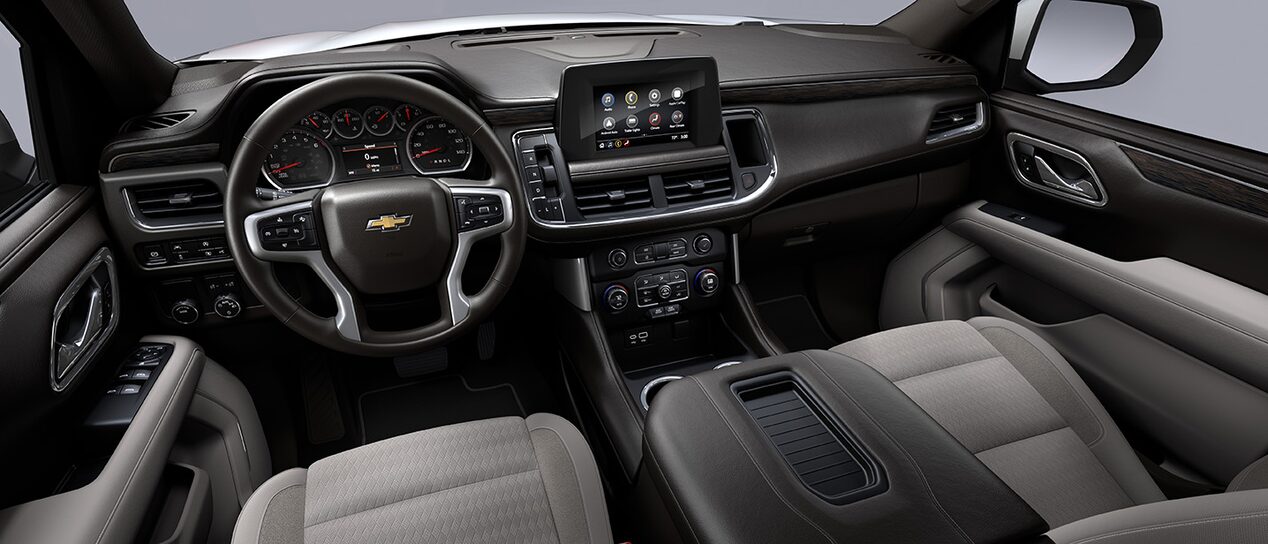 Vue rapprochée de l’habitacle du Chevrolet Tahoe 2024.