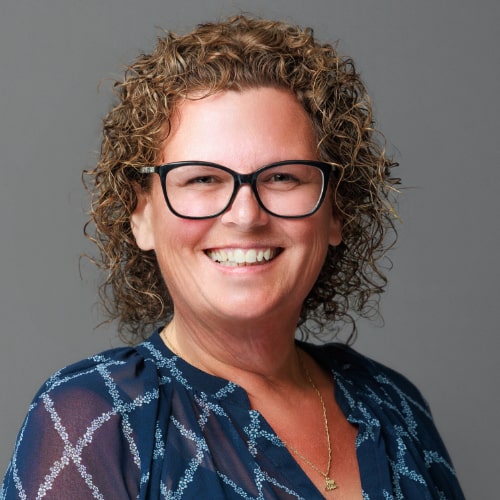 Un portrait de Tammi Hughes, directrice d’OnStar.